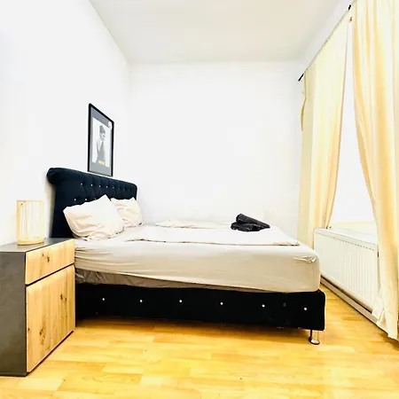 Comfy Rooms In A Shared Apt, 8Min To Rathausplatz Wien Exterior foto