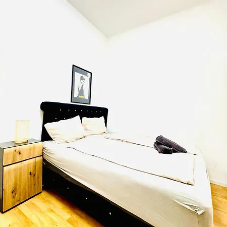 Comfy Rooms In A Shared Apt, 8Min To Rathausplatz Wien Exterior foto