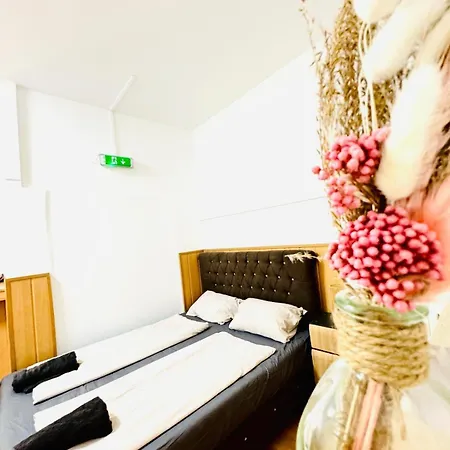 Comfy Rooms In A Shared Apt, 8Min To Rathausplatz Wien Exterior foto