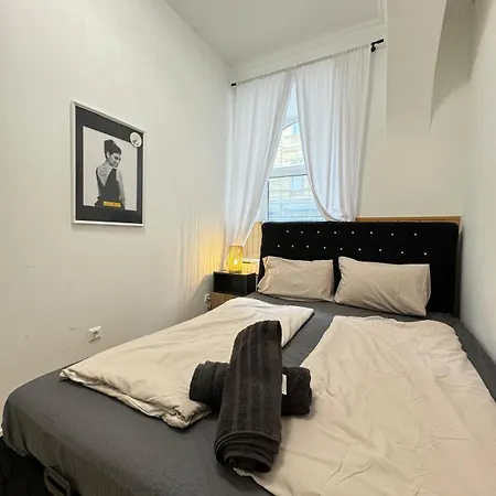 Comfy Rooms In A Shared Apt, 8Min To Rathausplatz Wien Exterior foto