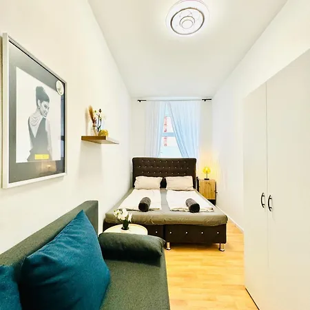 Comfy Rooms In A Shared Apt, 8Min To Rathausplatz Wien Exterior foto