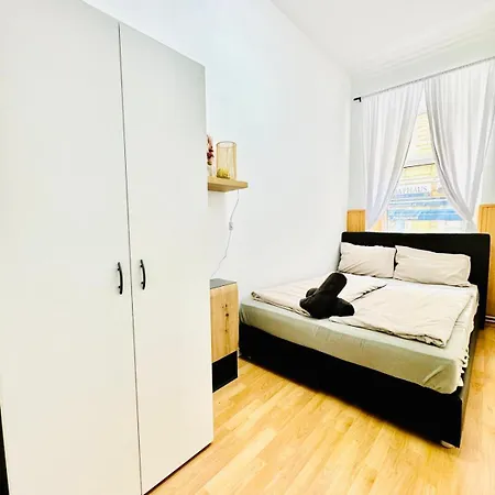 Comfy Rooms In A Shared Apt, 8Min To Rathausplatz Wien Exterior foto