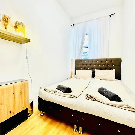 Comfy Rooms In A Shared Apt, 8Min To Rathausplatz Wien Exterior foto