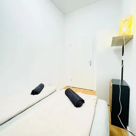 Comfy Rooms In A Shared Apt, 8Min To Rathausplatz Wien Exterior foto