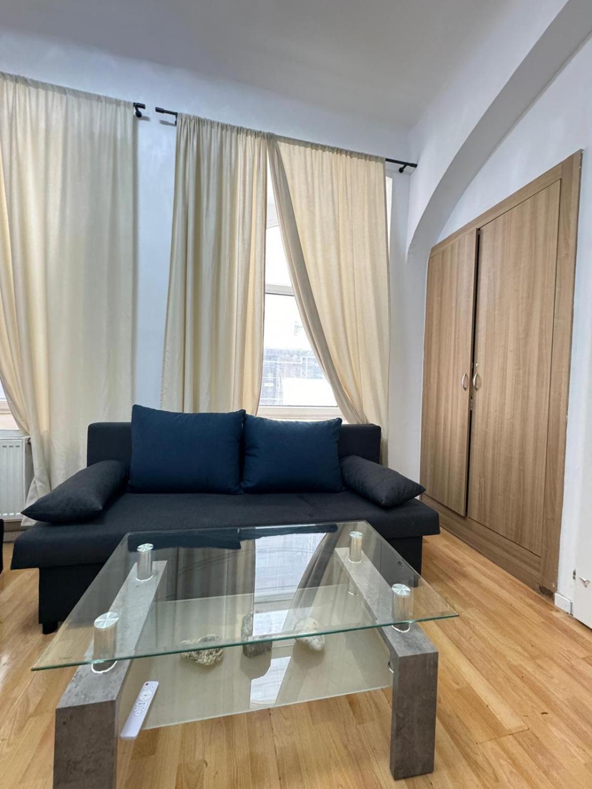 Comfy In A Shared Apt, 8min To Rathausplatz Wien