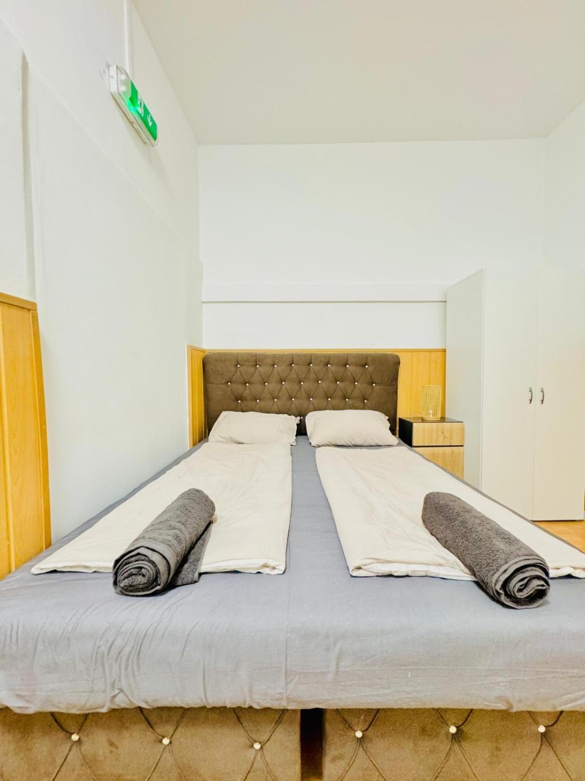 Comfy In A Shared Apt, 8min To Rathausplatz Apartamento