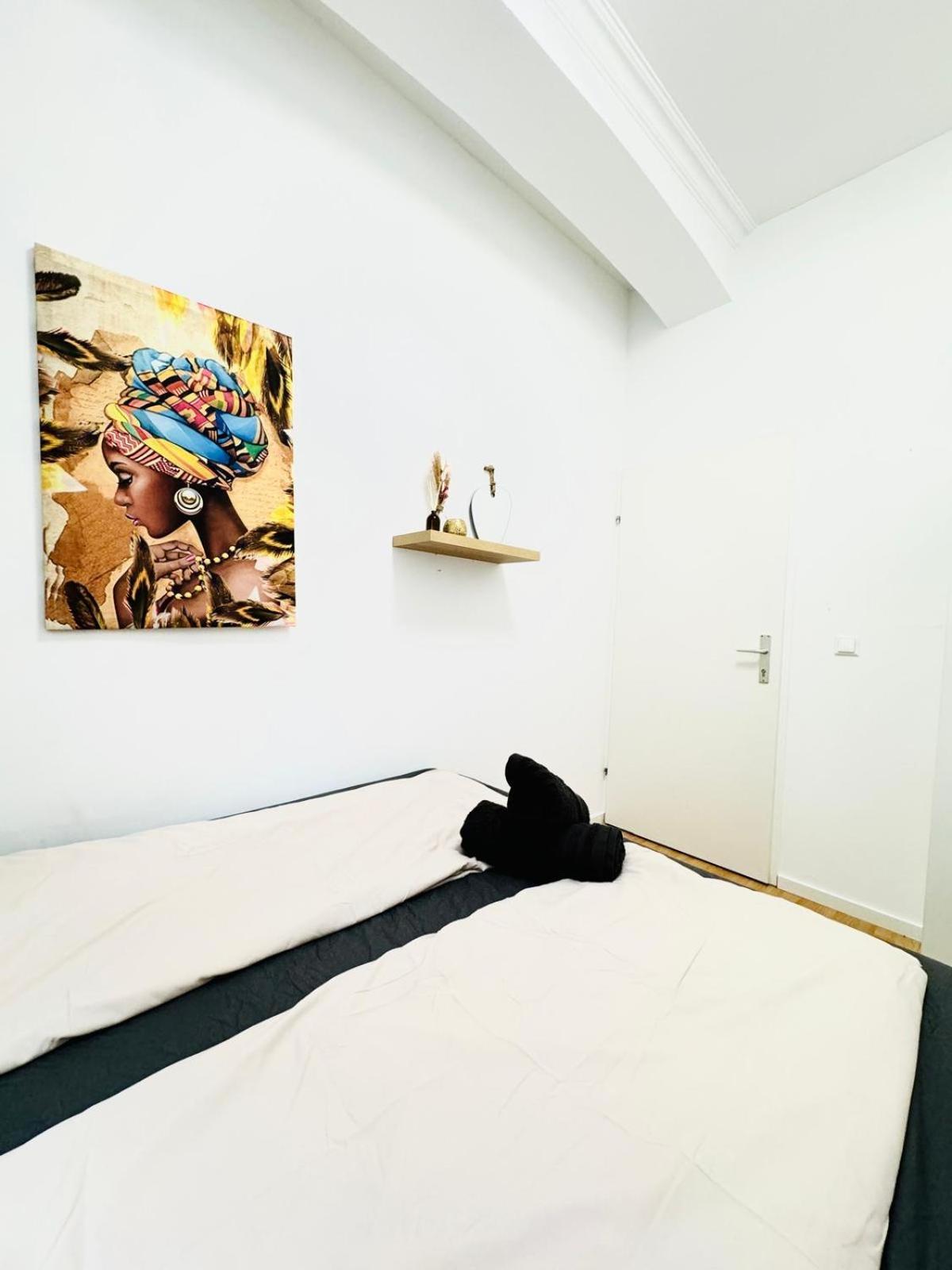 Comfy In A Shared Apt, 8min To Rathausplatz Apartment Wien