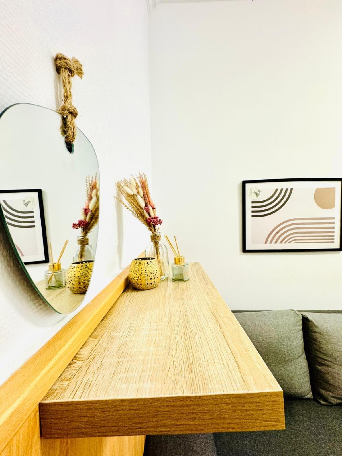 Comfy In A Shared Apt, 8min To Rathausplatz Apartment Wien