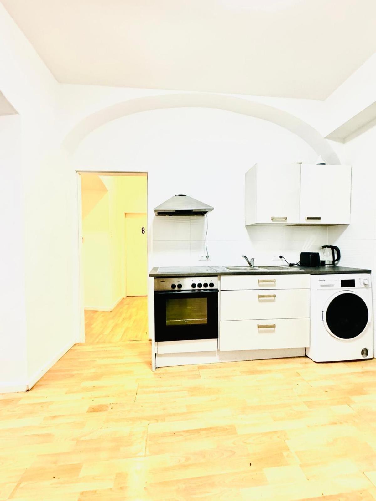 Comfy In A Shared Apt, 8min To Rathausplatz * Wien