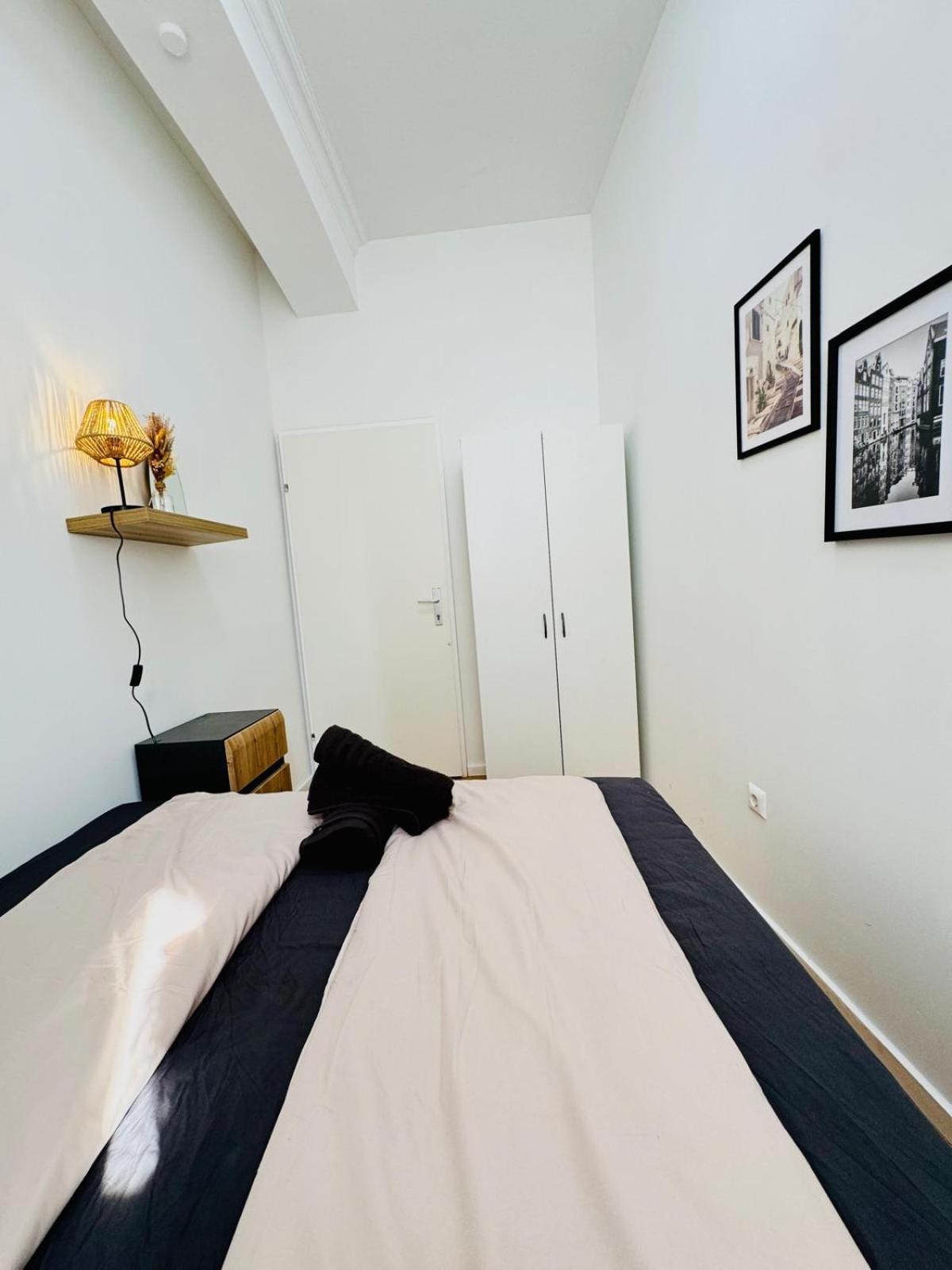 Comfy In A Shared Apt, 8min To Rathausplatz Apartamento Viena