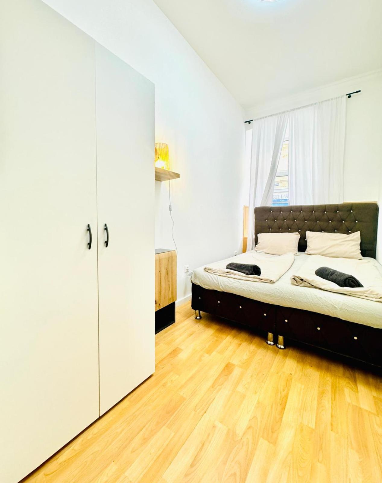 Comfy In A Shared Apt, 8min To Rathausplatz * Wien